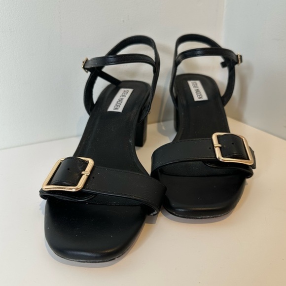 Steve Madden Black Strappy Sandals with Gold Buckle - Picture 1 of 12